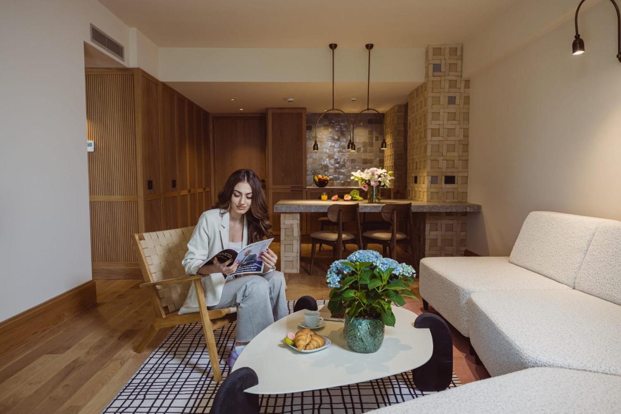 Aparthotel クラヨーヴァ エクステリア 写真