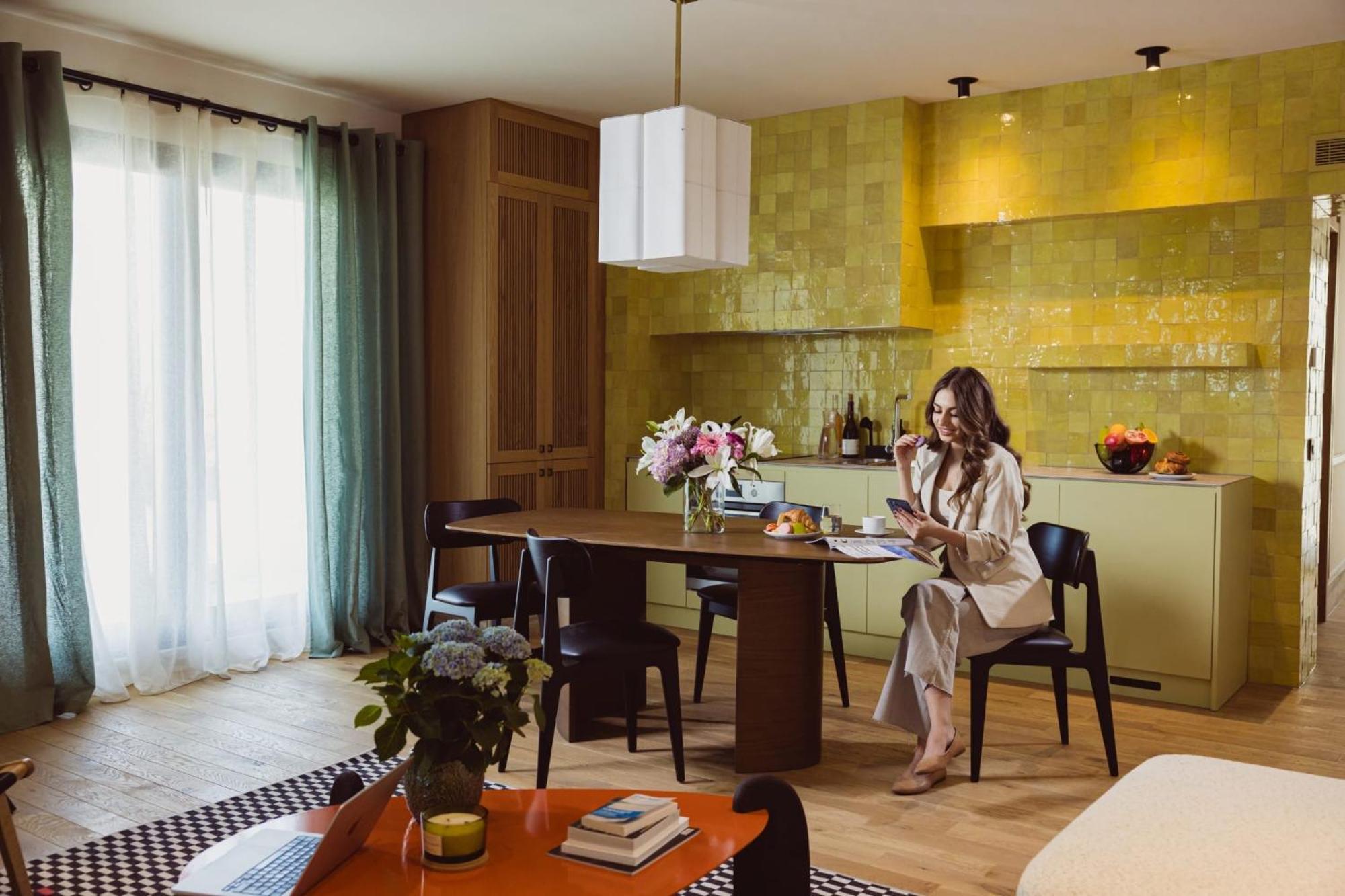 Aparthotel クラヨーヴァ エクステリア 写真