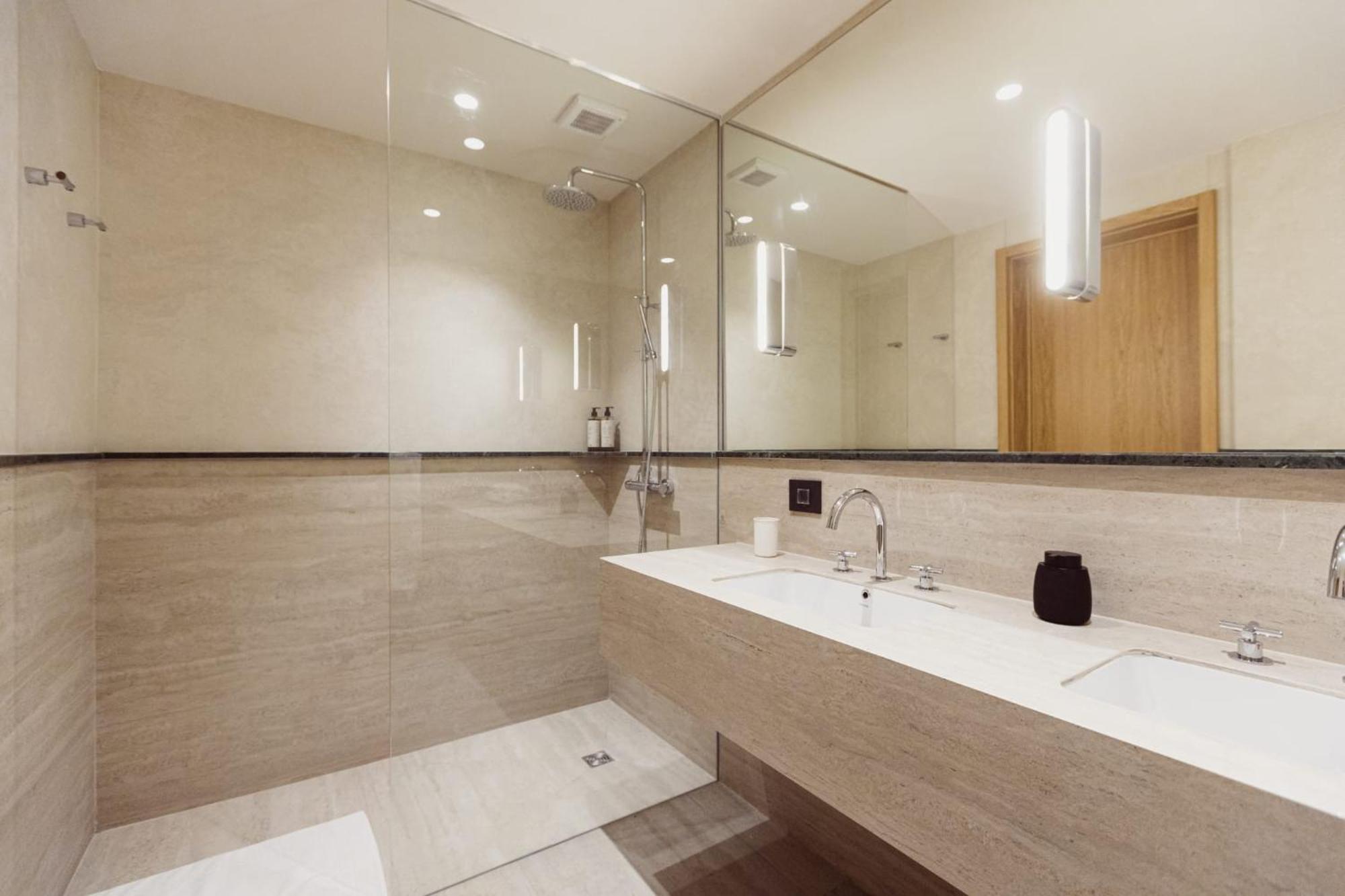 Aparthotel クラヨーヴァ エクステリア 写真
