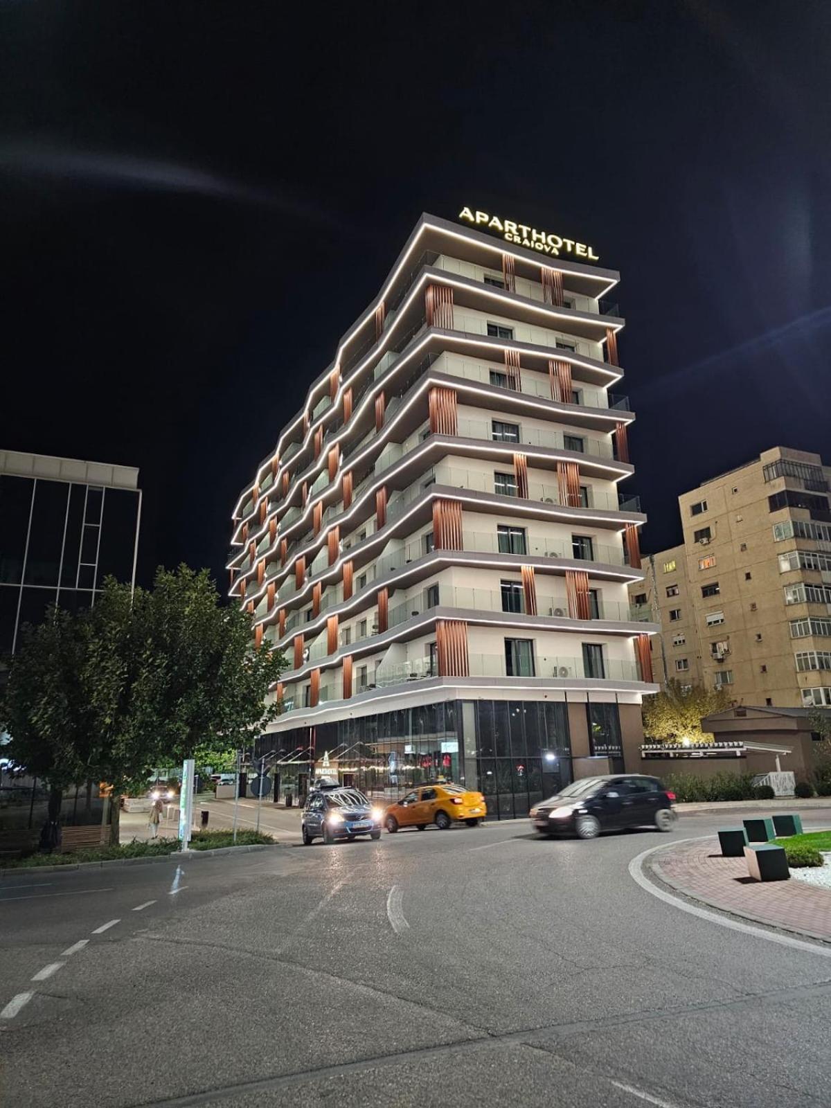 Aparthotel クラヨーヴァ エクステリア 写真