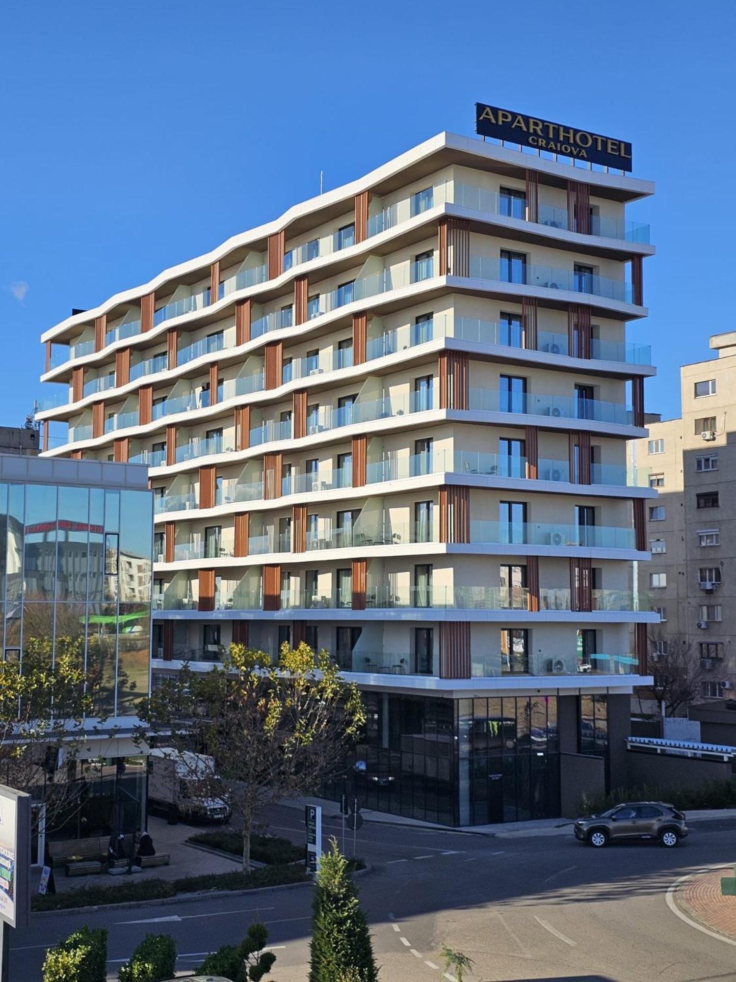 Aparthotel クラヨーヴァ エクステリア 写真